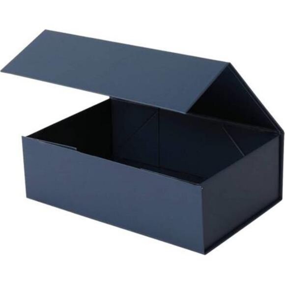 NEW THE FLASH Gift Bundle!  Set of Crew Socks & Pin Brooch‎ DC Comics w Gift Box - Picture 3 of 5